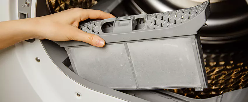 Signs Of A Clogged Dryer Lint Trap in Winthrop, Massachusetts